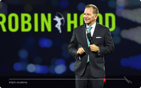 پائول تئودور جونز کیست؟