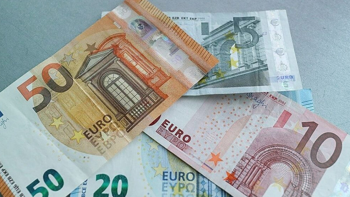 قیمت یورو به تومان امروز 3 ابان